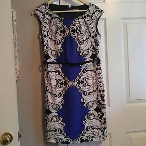 Sleeveless dress